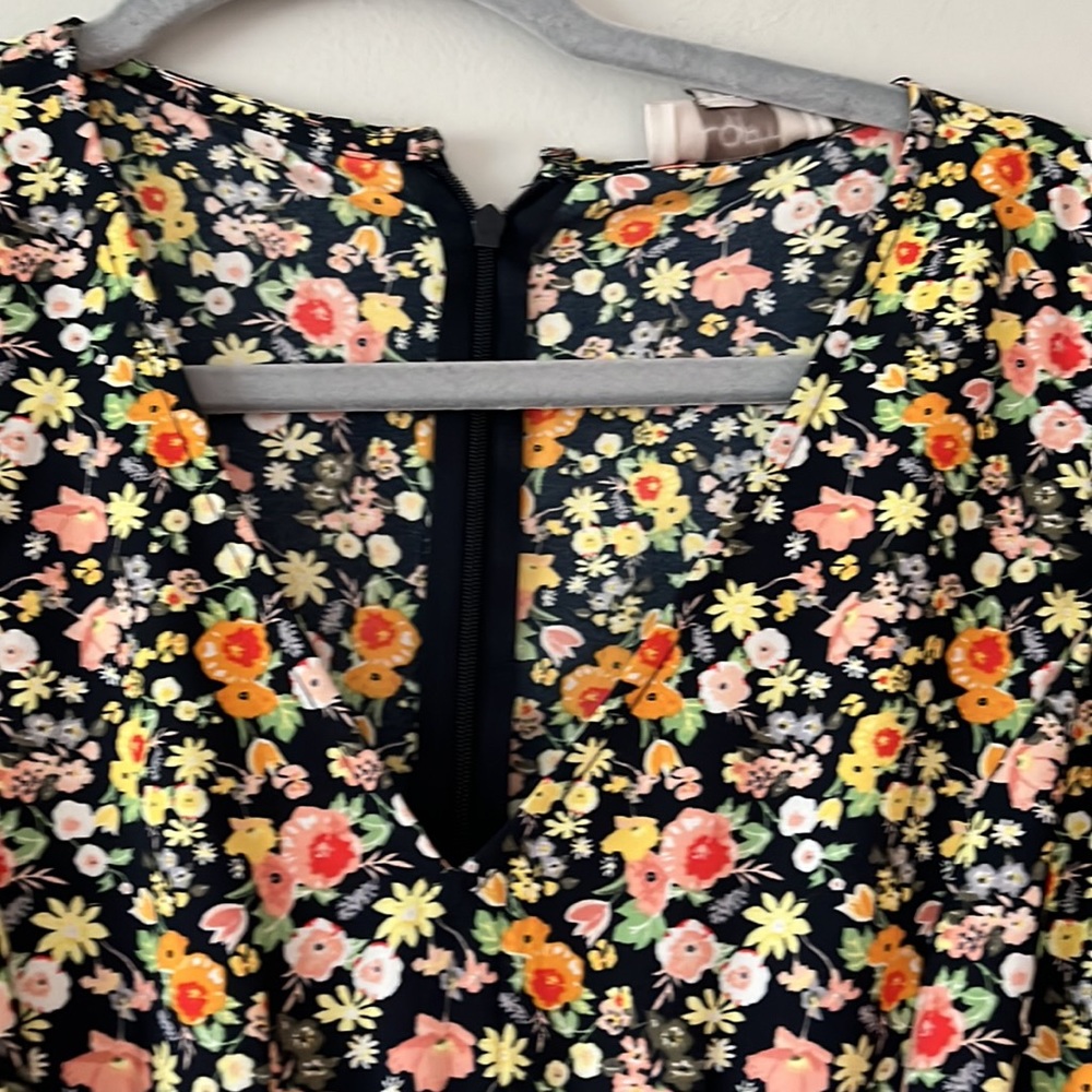 Floral midi v-neck dress - Picture 3 of 5